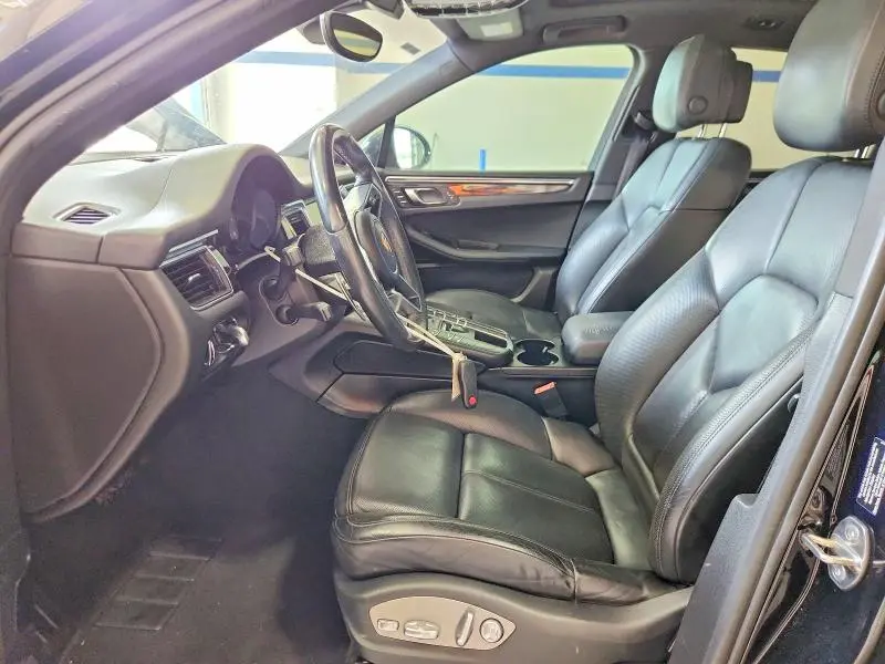 2015 PORSCHE MACAN S  