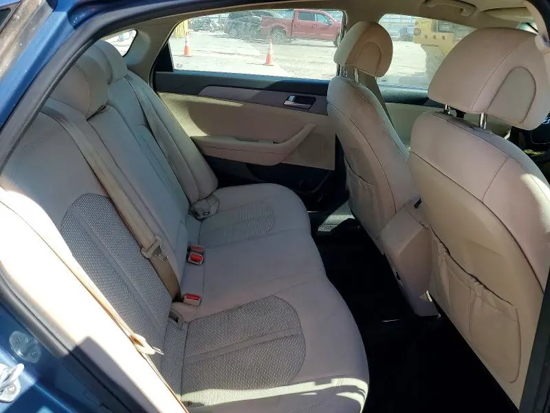 2017 HYUNDAI SONATA SE  