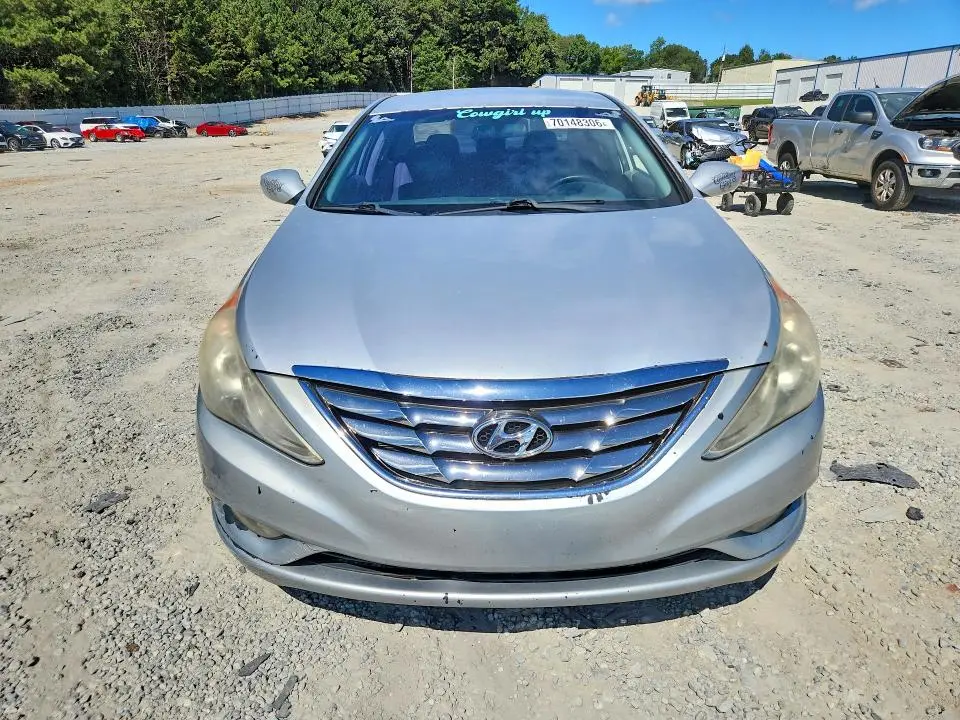 2011 HYUNDAI SONATA SE  