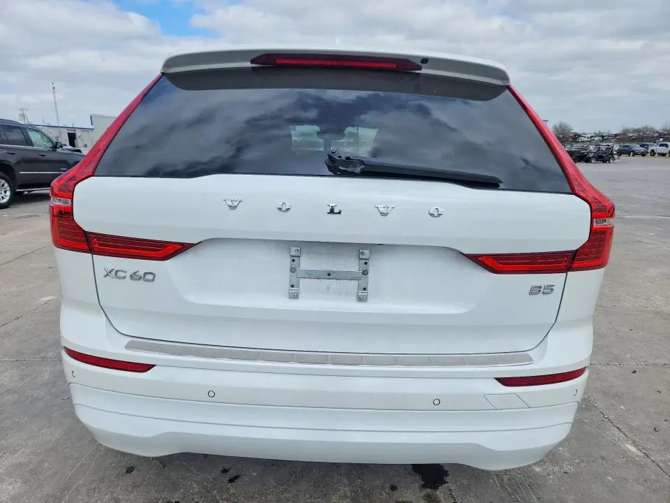 2023 VOLVO XC60 ULTIMATE  