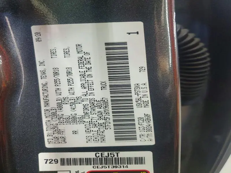 2021 TOYOTA TUNDRA SR5  