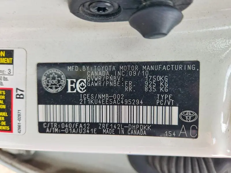 2010 TOYOTA MATRIX BASE  