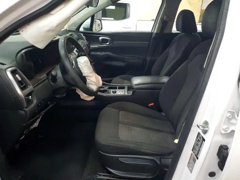 2022 KIA SORENTO LX  