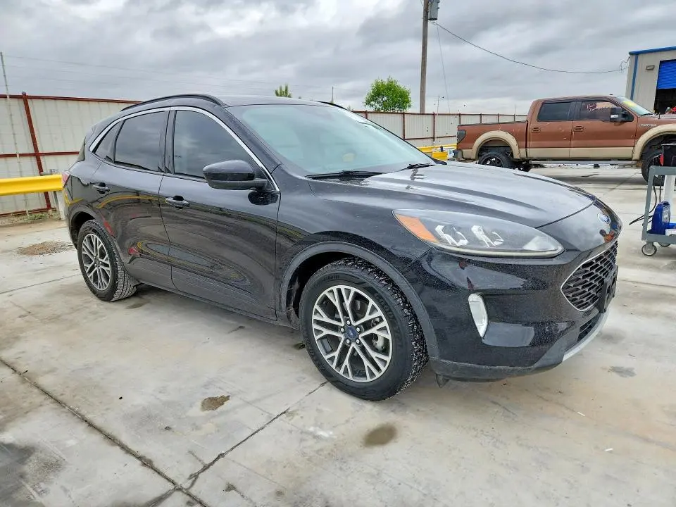 2020 FORD ESCAPE   