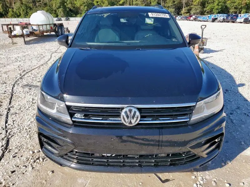 2021 VOLKSWAGEN TIGUAN SE  