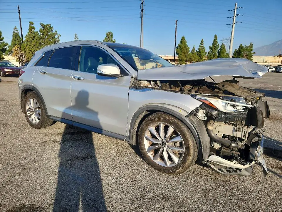 2020 INFINITI QX50 LUXE  