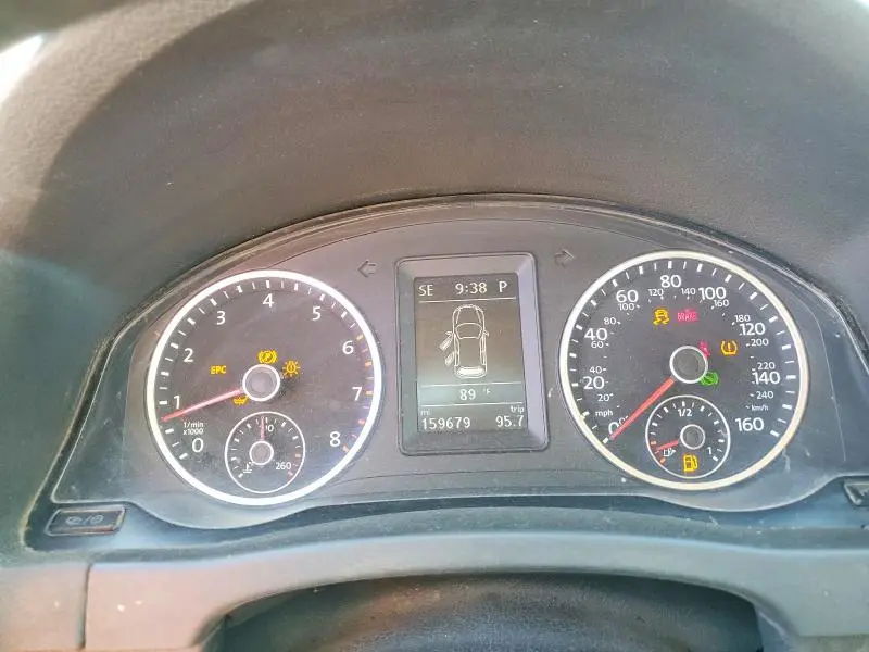 2014 VOLKSWAGEN TIGUAN S  