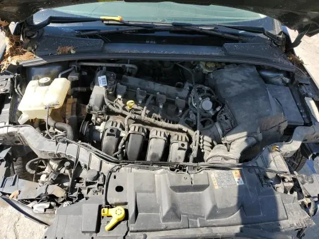 2016 FORD FOCUS SE  