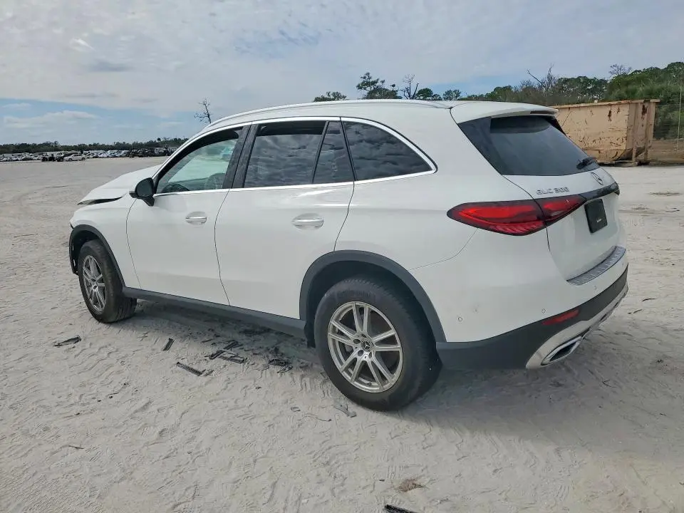 2023 MERCEDES-BENZ GLC 300 4MATIC  