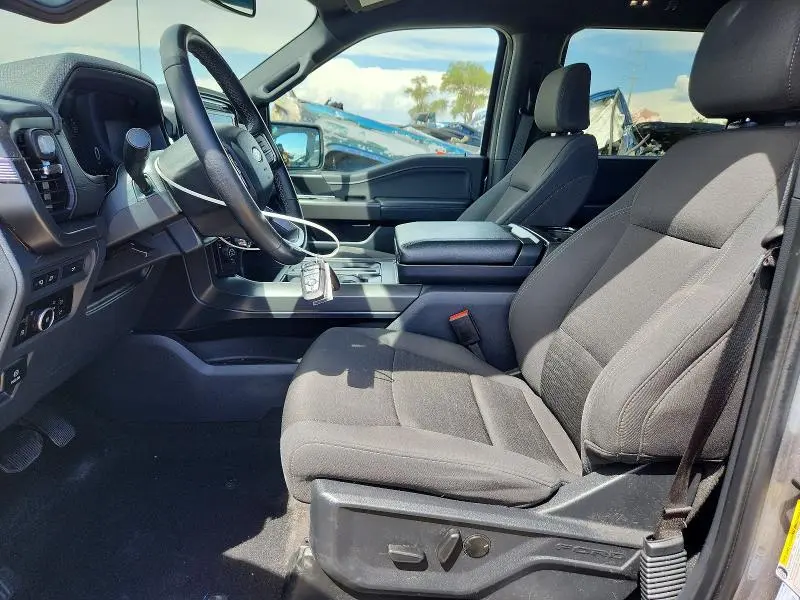 2024 FORD F150 XLT  