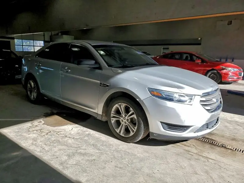2016 FORD TAURUS SE  
