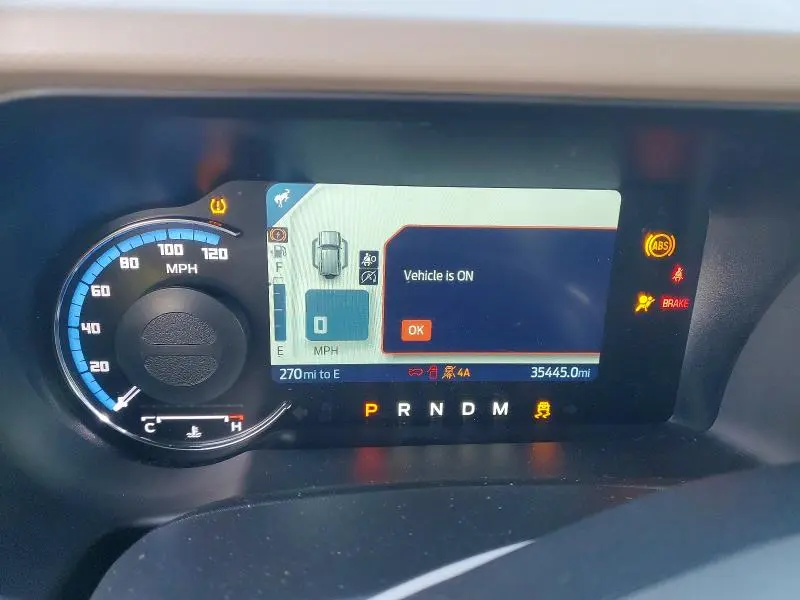 2023 FORD BRONCO BASE  