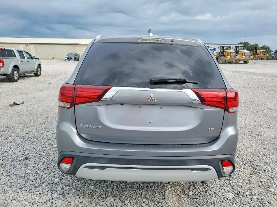 2020 MITSUBISHI OUTLANDER SE  