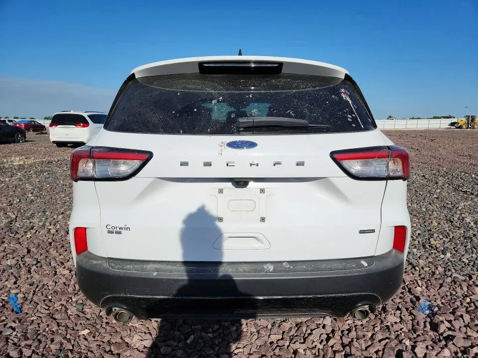 2021 FORD ESCAPE SE  