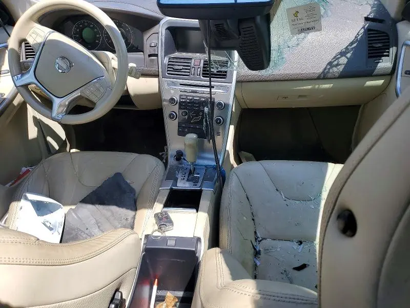 2011 VOLVO XC60 3.2  