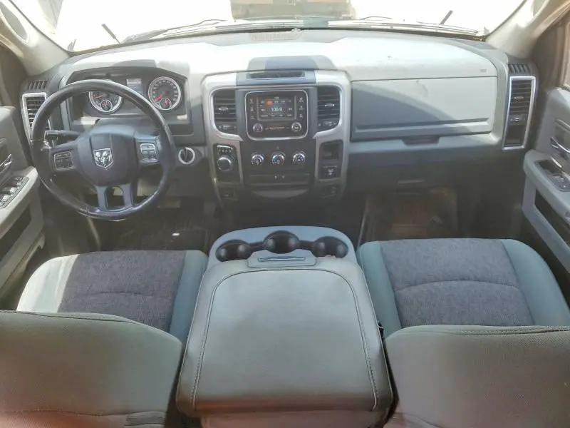 2015 RAM 1500 SLT  