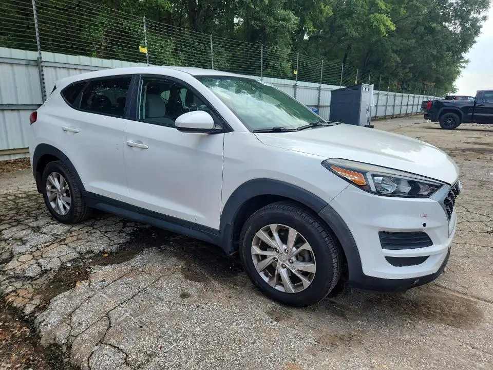 2019 HYUNDAI TUCSON SE  