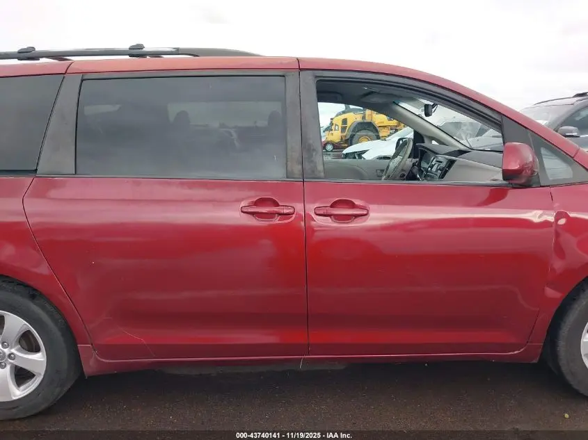 2012 TOYOTA SIENNA LE V6 8 PASSENGER