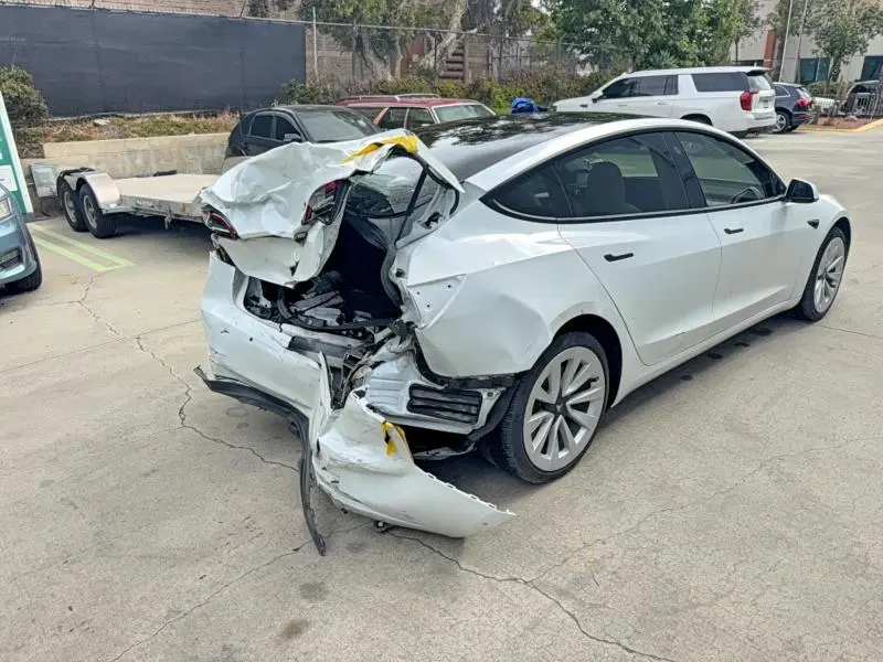 2022 TESLA MODEL 3   