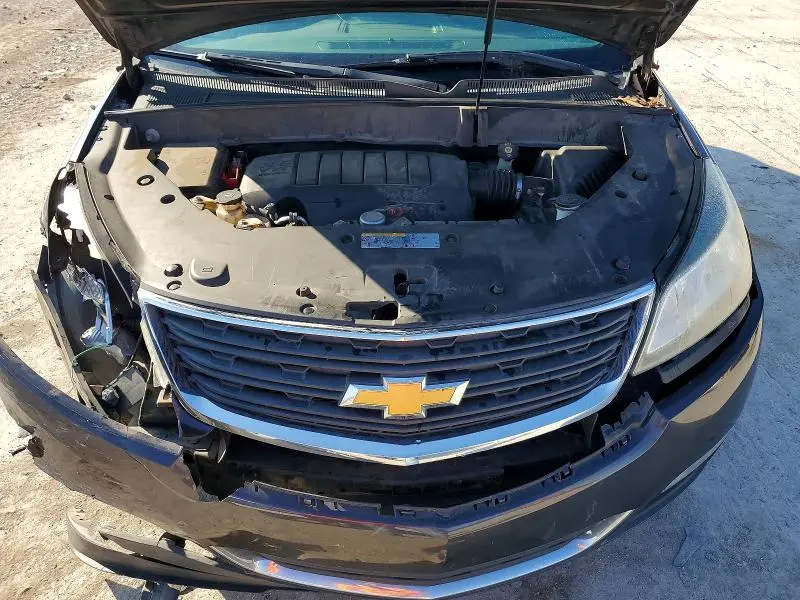 2016 CHEVROLET TRAVERSE LS  