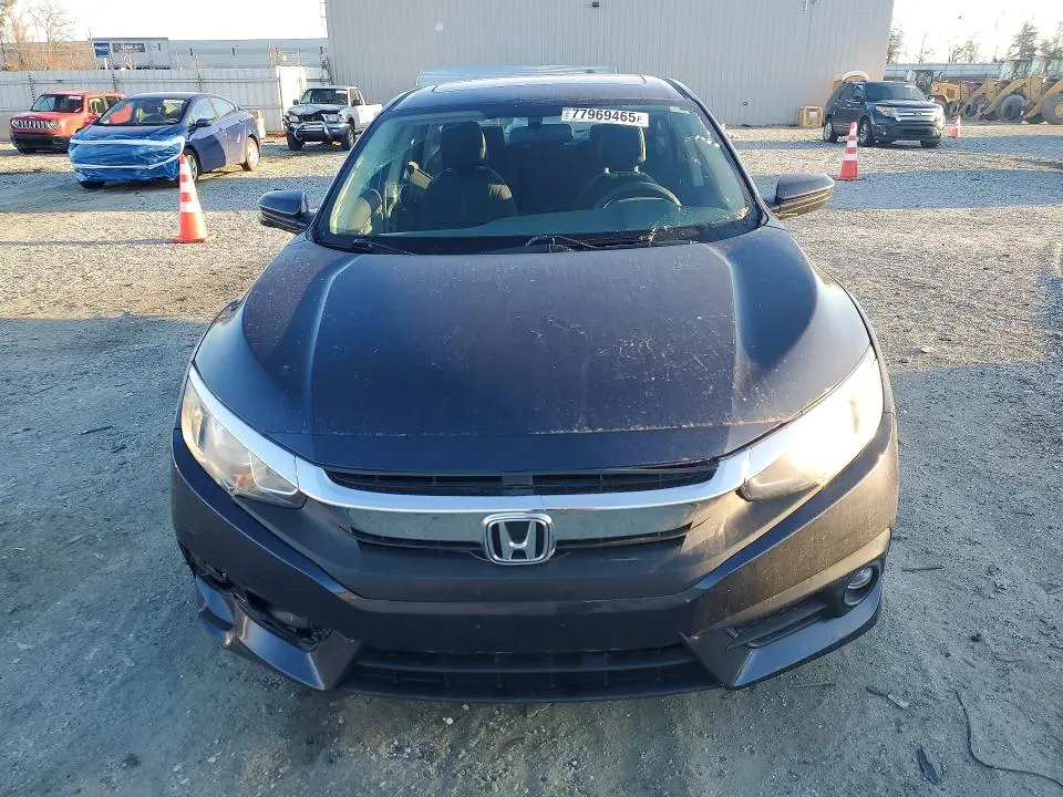2017 HOND CIVIC EX  