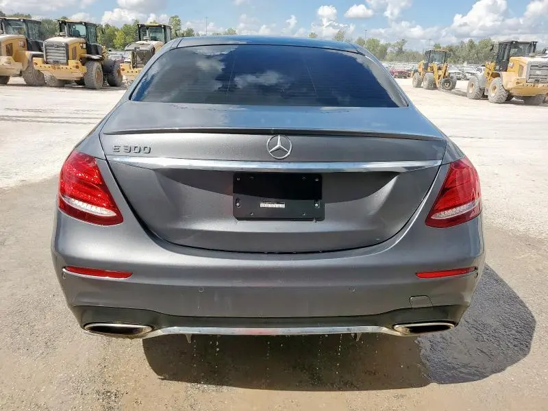 2017 MERCEDES-BENZ E 300  