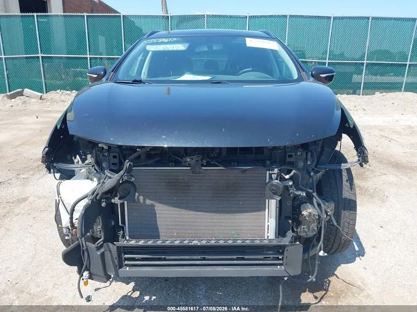 2015 NISSAN MURANO SV