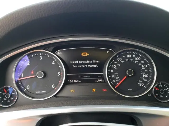 2015 VOLKSWAGEN TOUAREG V6 TDI  