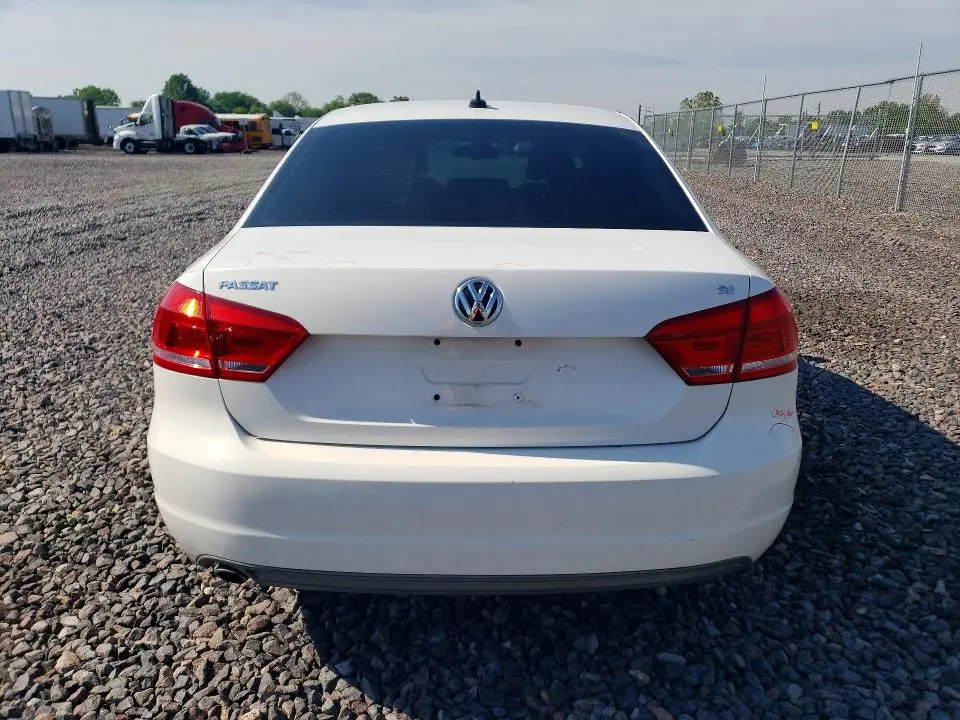 2012 VOLKSWAGEN PASSAT SE  