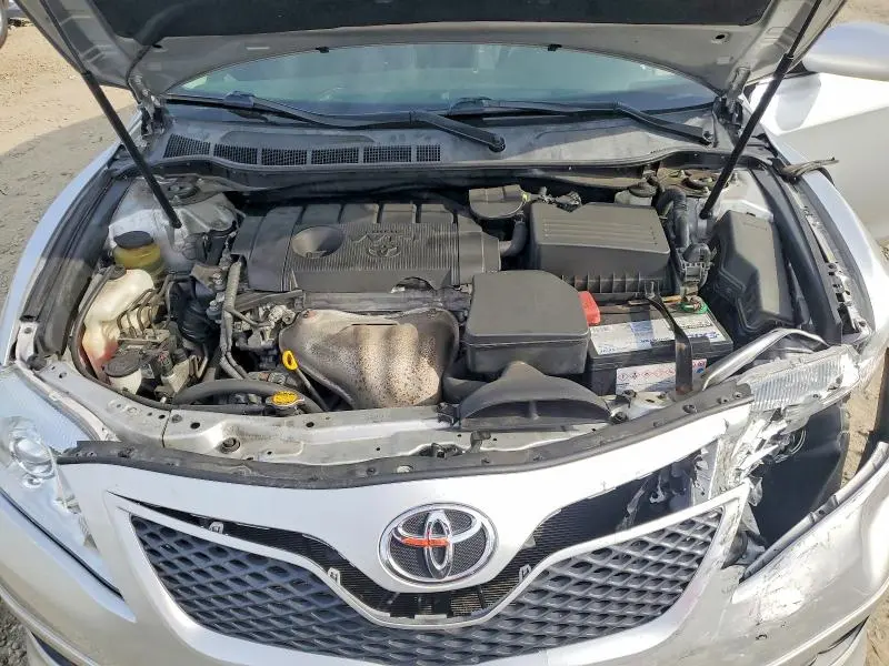 2010 TOYOTA CAMRY SE  