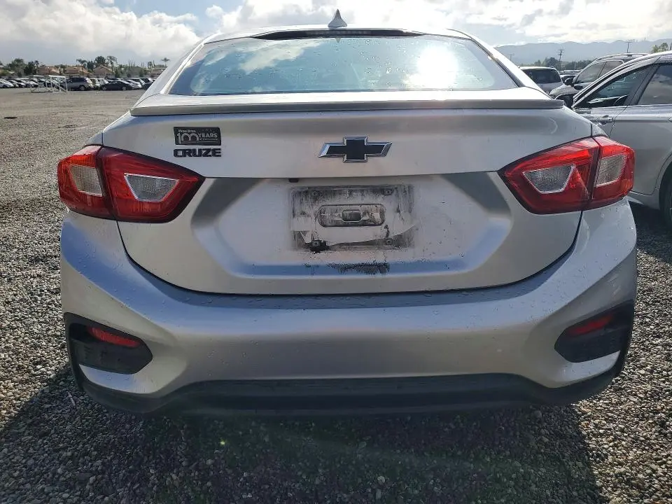 2018 CHEVROLET CRUZE LT  