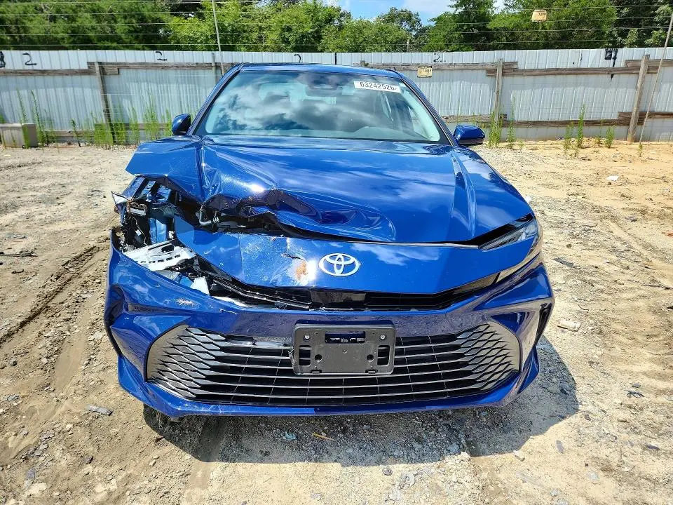2026 TOYOTA CAMRY XLE  