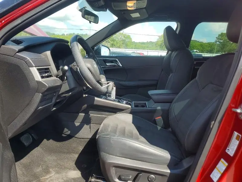 2023 MITSUBISHI OUTLANDER SE  