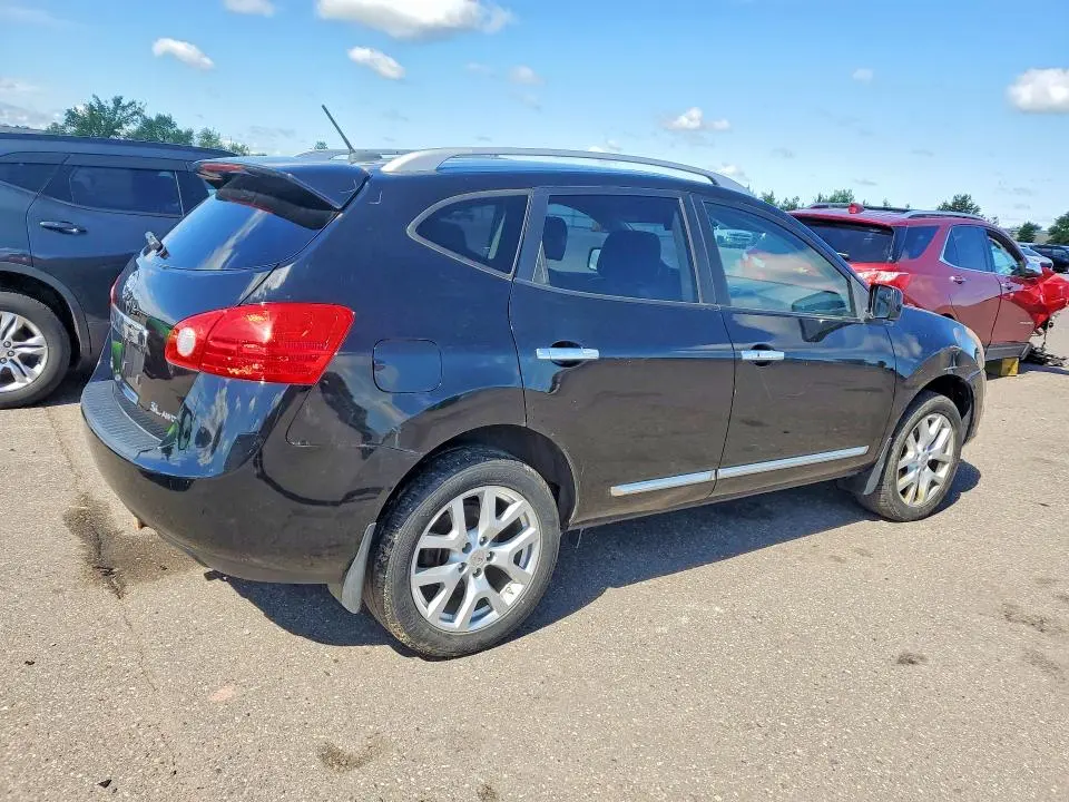 2012 NISSAN ROGUE S  