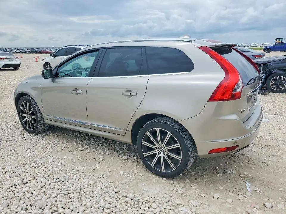 2015 VOLVO XC60 T5 PLATINUM  