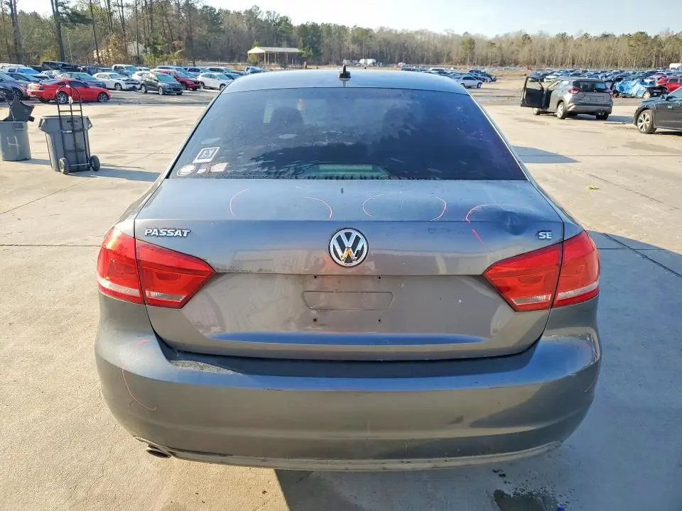 2012 VOLKSWAGEN PASSAT SE  
