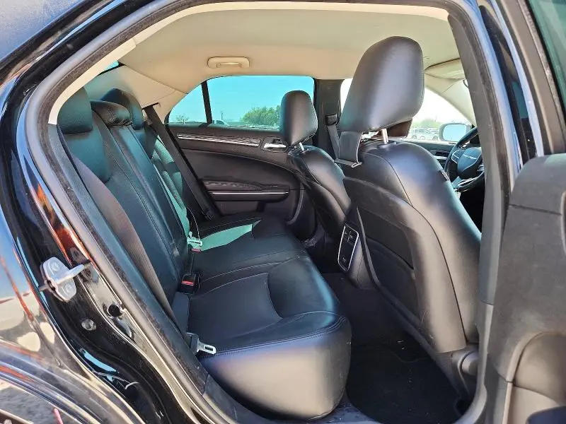 2018 CHRYSLER 300 TOURING  