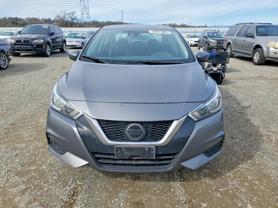 2021 NISSAN VERSA SV  