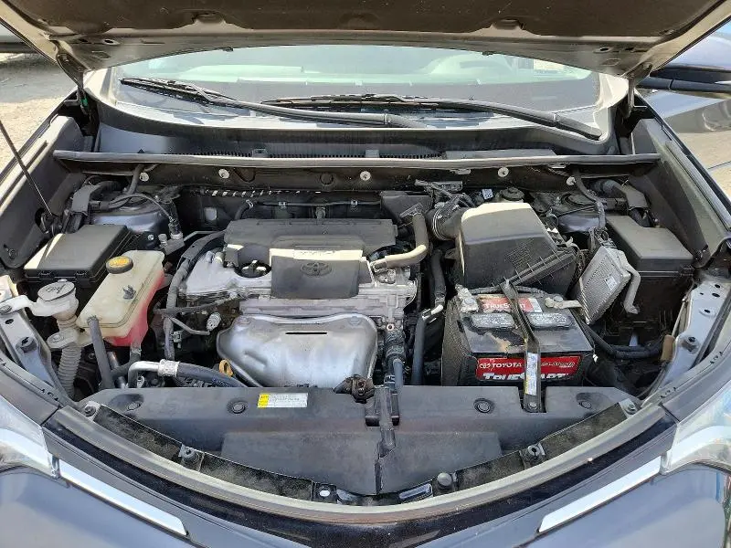 2017 TOYOTA RAV4 XLE  