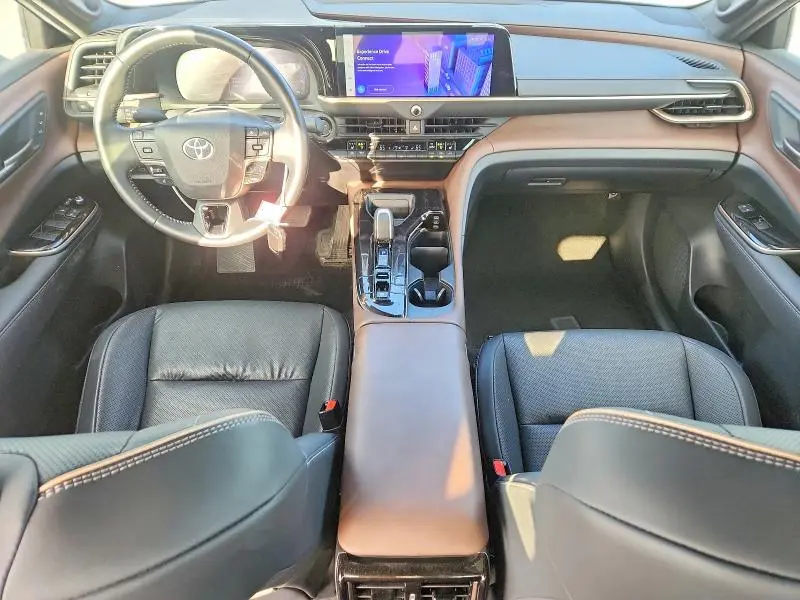 2024 TOYOTA CROWN LIMITED  