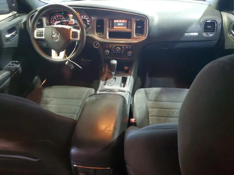 2014 DODGE CHARGER SE  