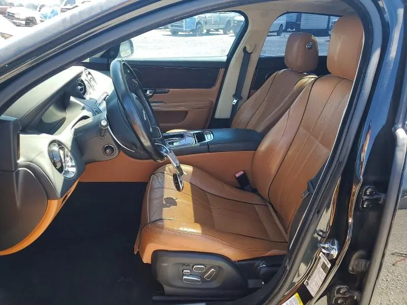 2011 JAGUAR XJL   