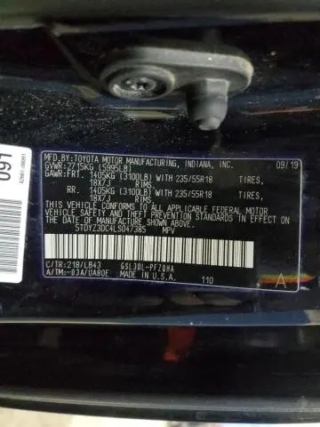 2020 TOYOTA SIENNA XLE  