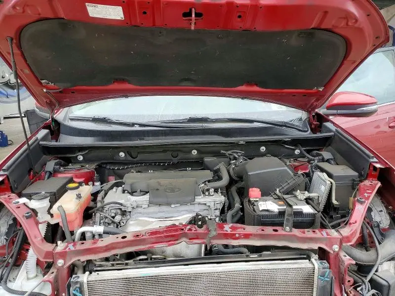 2018 TOYOTA RAV4 XLE  