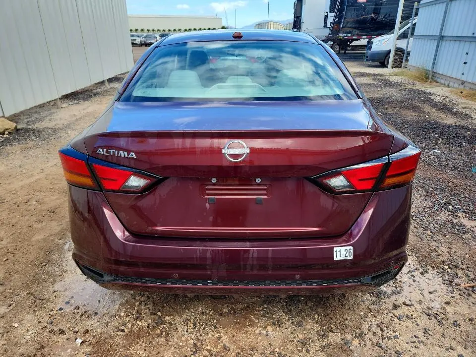 2025 NISSAN ALTIMA SV  