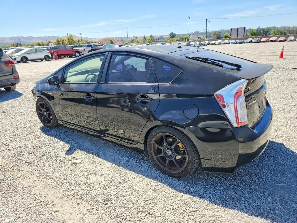 2014 TOYOTA PRIUS TWO  