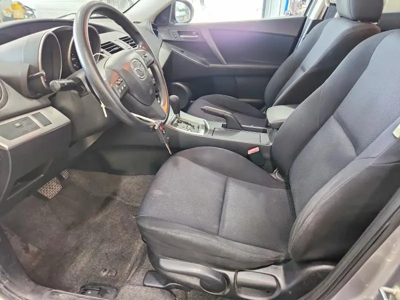 2011 MAZDA 3 I  