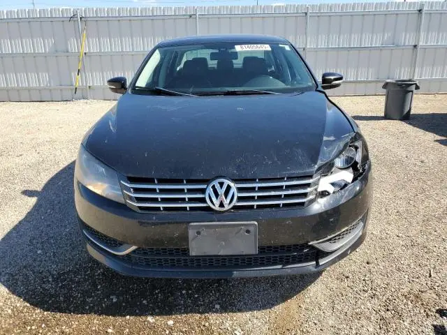 2013 VOLKSWAGEN PASSAT SE  