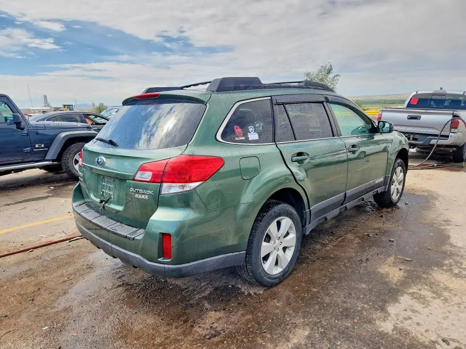 2010 SUBARU OUTBACK 2.5I PREMIUM  