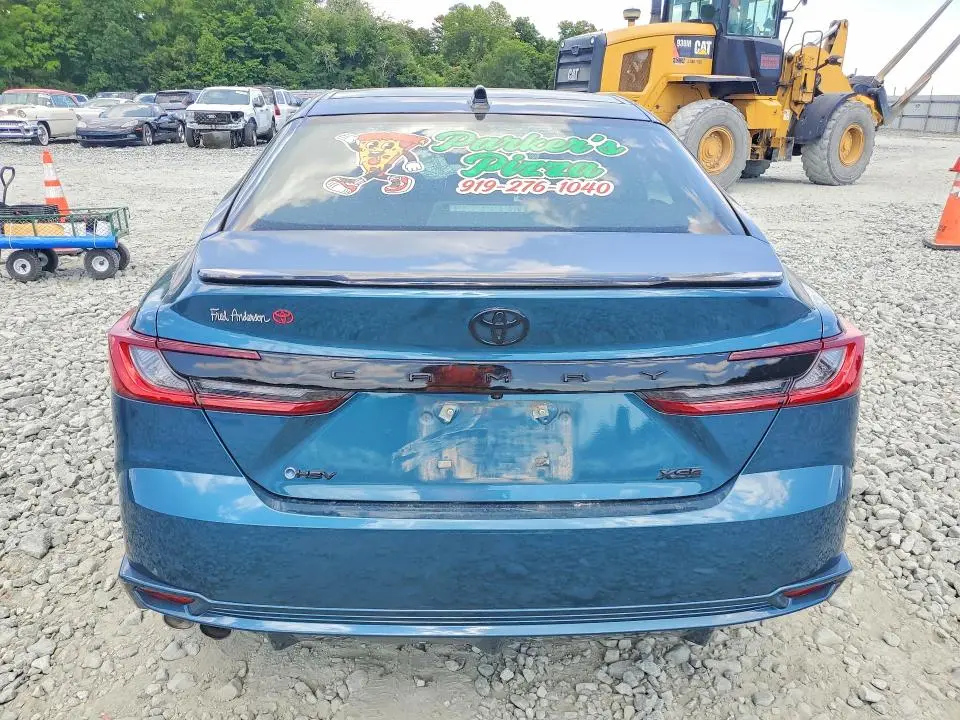 2025 TOYOTA CAMRY XSE  